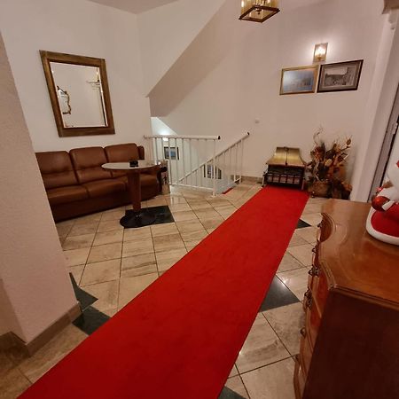 Apartmani Li Ливно Екстериор снимка