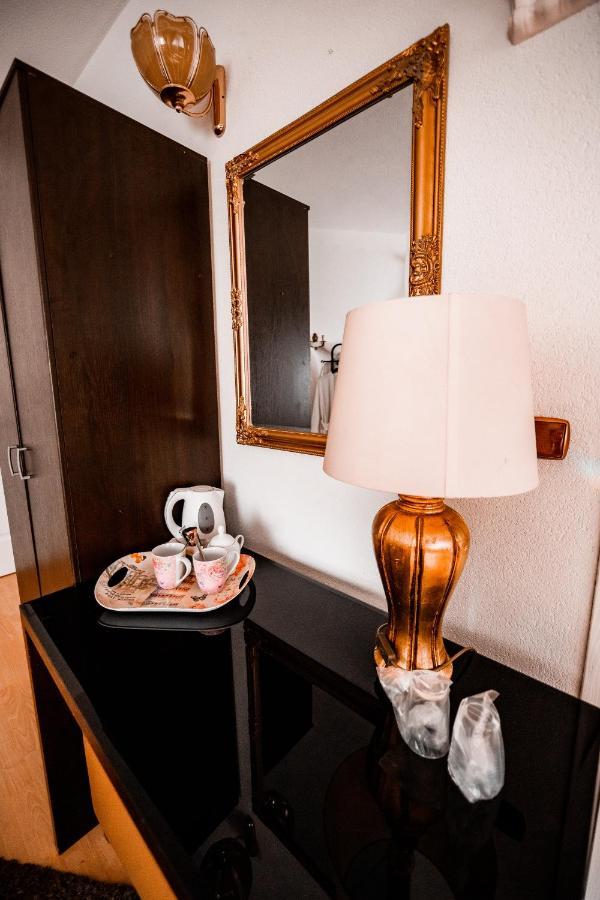 Apartmani Li Ливно Екстериор снимка